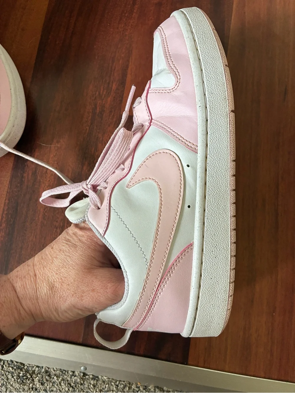 Nike Court Borough Low 2 SE (GS) in the White/Pink Foam 7Y
